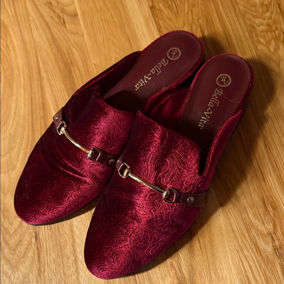 Bella Vita Women's Red Velvet Slip On Mules, Size 11 - Picture 8 of 12